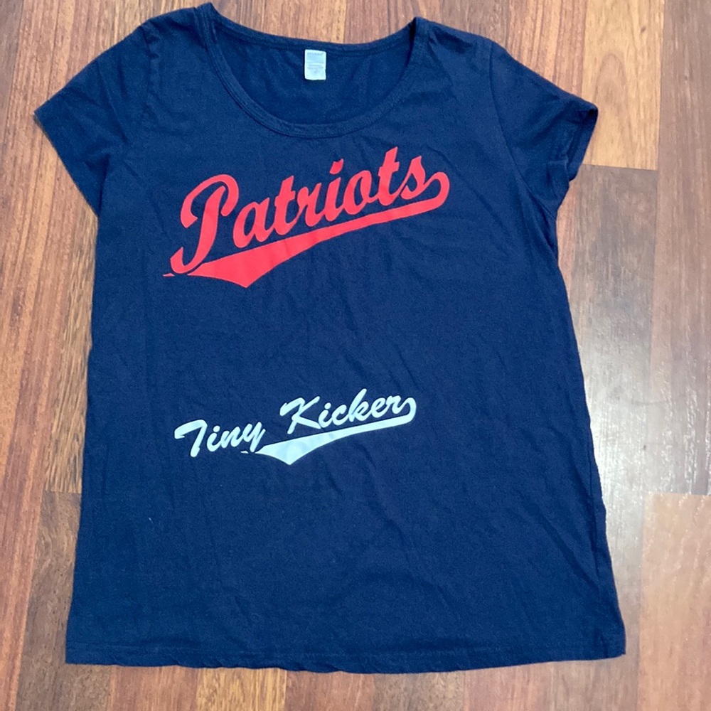 🌺 3/$12 Patriots maternity t-shirt, size small
